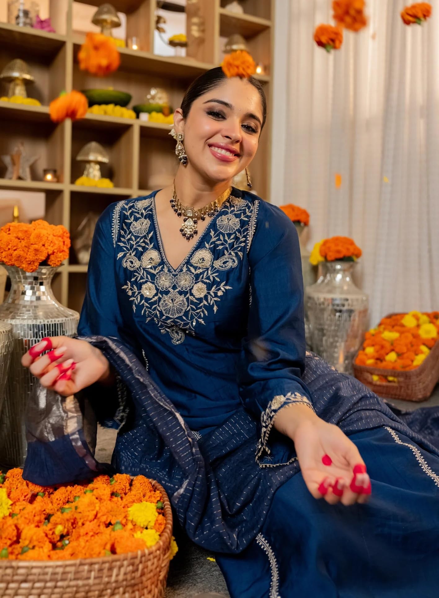 Klosia Women Embroidery Solid Straight Kurta and Pant Set with Dupatta